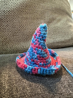 How to crochet a hyperbolic plane