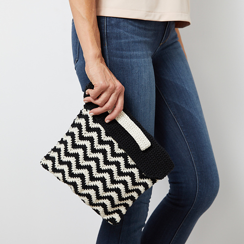 Chevron Wristlet Clutch Bag photo 4