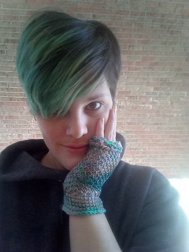 Mermaid Scale Fingerless Gloves photo 3