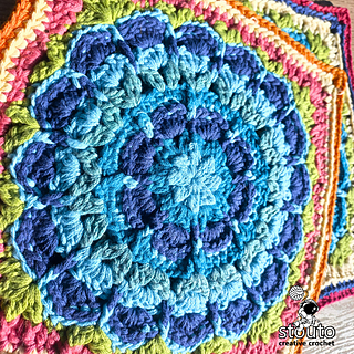 Fiorone crochet stitch diagram showing the construction of the flower granny square
