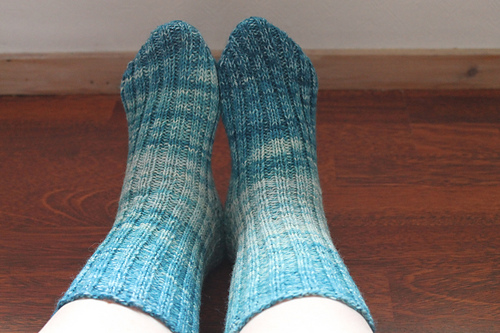 Damesokker i vrangbordstrikk - Susann Eggen Karlsson