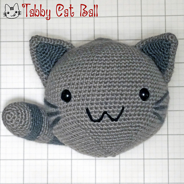 Ravelry Tabby Cat Ball (Slime Rancher) pattern by Suzy Dias