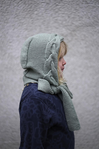 Hamburg - bonnet photo 1