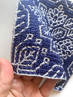 Interlocking Filet Crochet - Motif 2