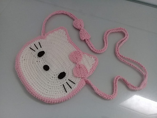 Cute HELLO KITTY Crochet Messenger Bag Free Pattern - Sweetsamdesign : Free  Crochet Patterns