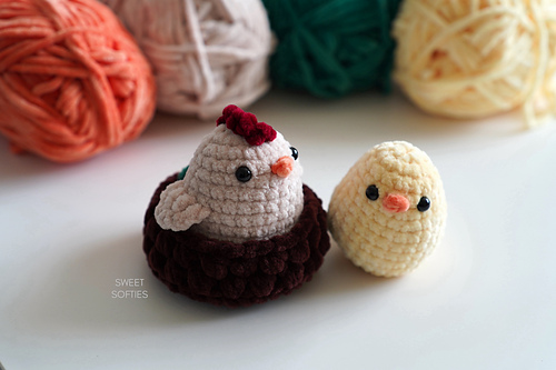 Ravelry: Pocket Chicken Family pattern by Sweet Softies