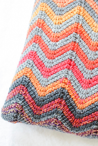 Easy Ripple Pillow photo 5