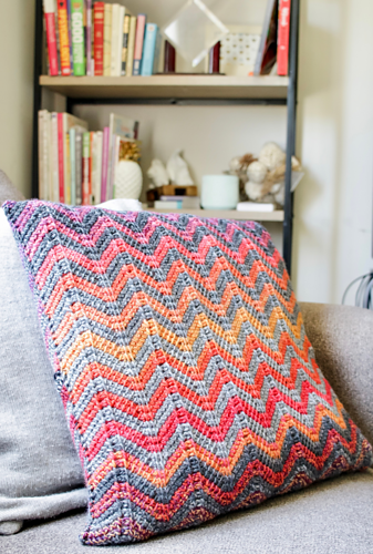 Easy Ripple Pillow photo 3