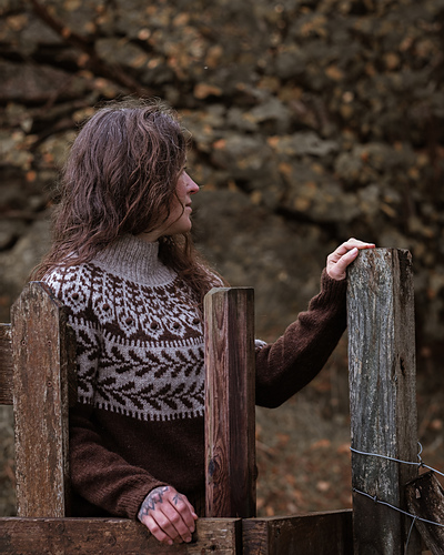 Ravelry: Winter Hawthorn pattern by Tania Barley