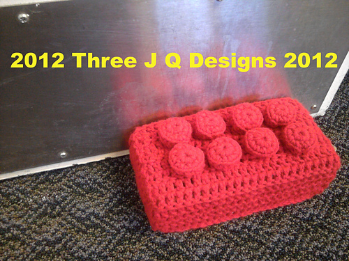 Ravelry: Lego Brick pattern by Tara Quarles