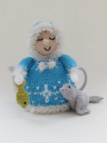 Eskimo Pike: Tea Cosy - Susan Cowper