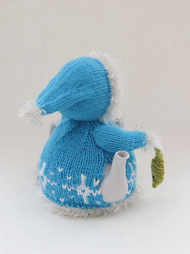 Eskimo Pike: Tea Cosy - Susan Cowper
