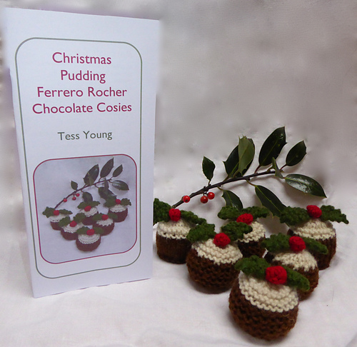 Ravelry: Christmas Pudding Ferrero Rocher Cosies pattern by Tess Young