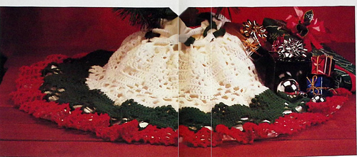 Shrong Pattern Ravelry: Circles of Lace Tree Skirt pattern by Ann E. Smith