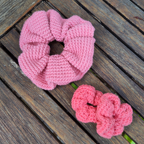 Monochrome Scrunchie