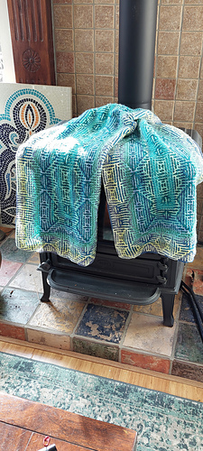 Shawl Dancing Shapes