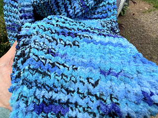 Ravelry: Swivel Scarf pattern by Michael Sellick