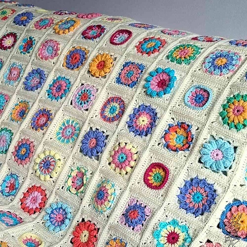Meadow Bloom Blanket