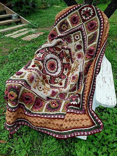 Ravelry: FLORALAI pattern by The Floral Hook