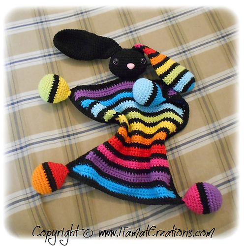 Peluche NICI Lapin Rainbow Candy 15cm - Doudou Avec Yeux Scintillants (collection Glubschis)