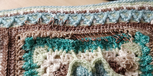 Placing stitch markers before frogging makes things easier.