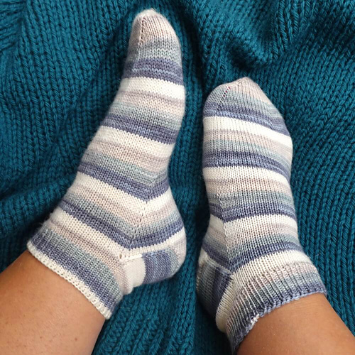 Ravelry: Toe Up Simple Socks No 1 pattern by Tonia Lyons