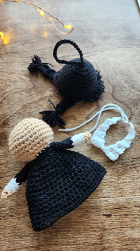 Wednesday doll crochet pattern: parts - doll, wig and collar