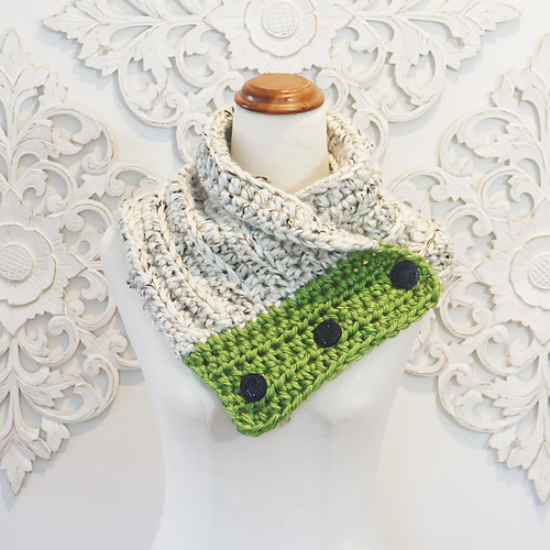 Button Cowl - Treasurie Patterns