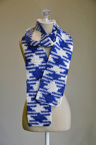Color Pooling Argyle Scarf photo 1