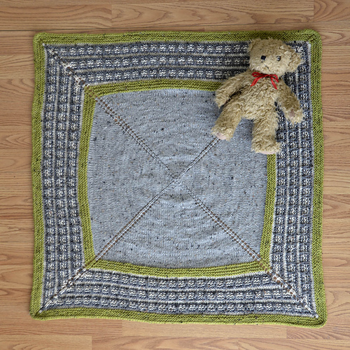 Ravelry Acadia Blanket pattern by Universal Yarn