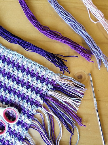 Linen Stitch Table Runner photo 3