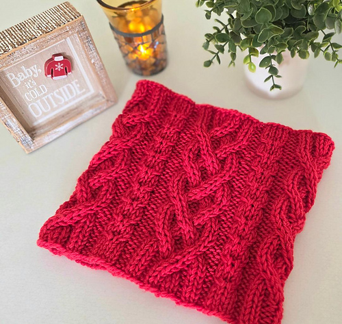 Cross Your Heart Cowl
