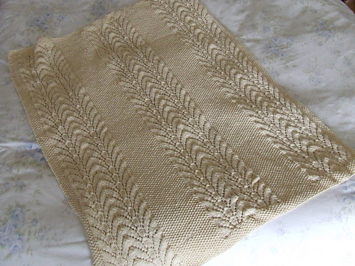 Classic Lace Baby Throw photo 4