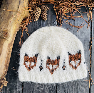 Ravelry: Fox Beanie pattern by Karolina T.