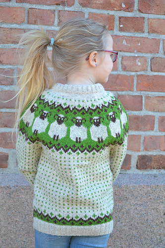 Go'værskofta - genser med rundfelling til barn - Vanja Blix Langsrud