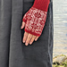 Fleur fingerless mittens pattern 