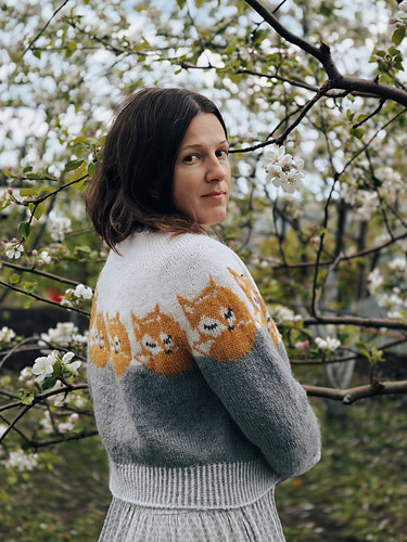 The Sleeping Fox Pullover