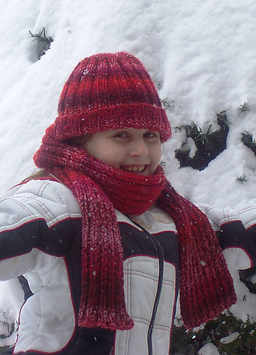 Simple One Skein Hat and Scarf photo 1