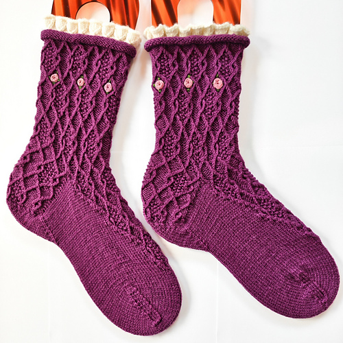 Ingrids Rosengarten Socks