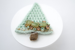 A Xmas tree with twisted knit