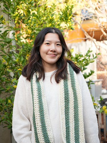 Genser med hette og skjerf - Viv Crochets