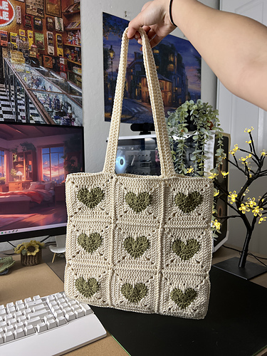 Hjerte granny square veske - Viv Crochets