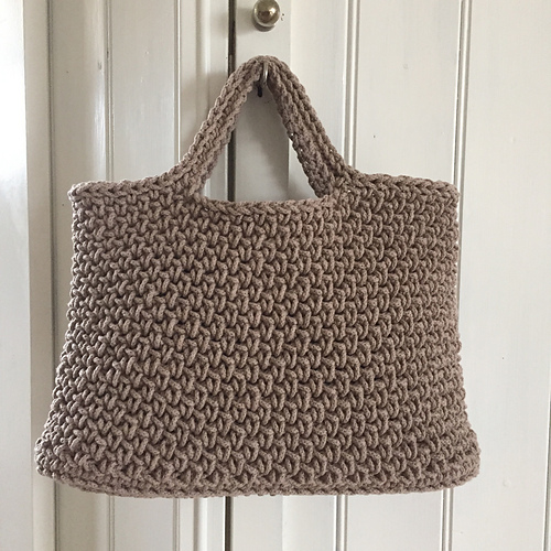 Crochet bag BACK TO BASIC - Saskia Paulich