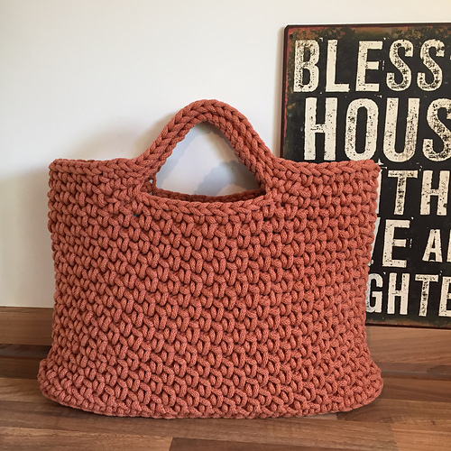 Crochet bag BACK TO BASIC - Saskia Paulich