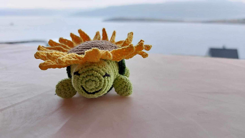 Turner The Turtle Pattern sold separately, not included in this purchase. This pattern is only for the sunflower shell.