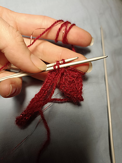 Starting the branch of the big leaf