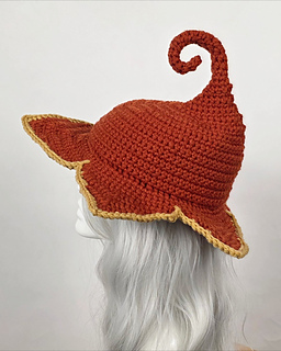 Ravelry: Autumn Sprite Hat pattern by Whymsi Row