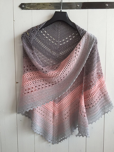 Bella Vita Shawl photo 3