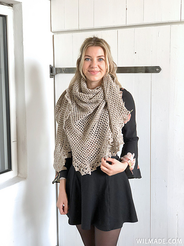 Durable Friendship Shawl photo 8