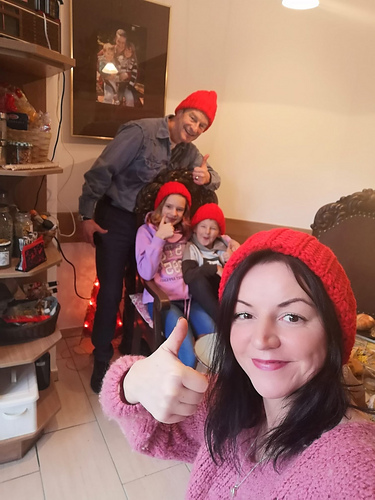 Easy Crochet Beanie photo 3